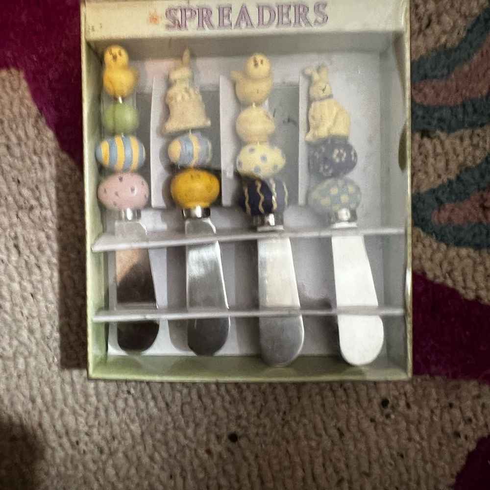 Easter Ceramic Handle Spreaders - Set of 5